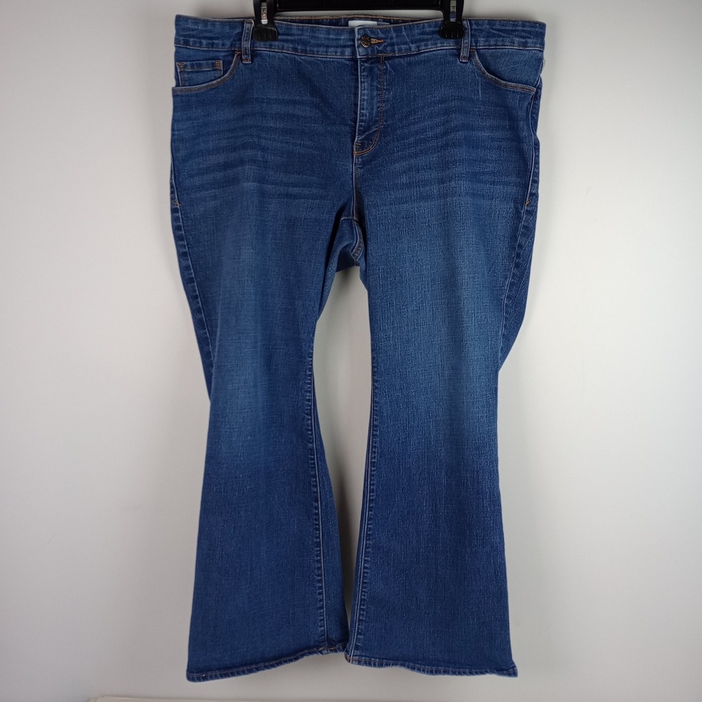 Old Navy Womens 22 Blue Mid Rise Flare Leg Stretch Denim Plus Short Bootcut Jean